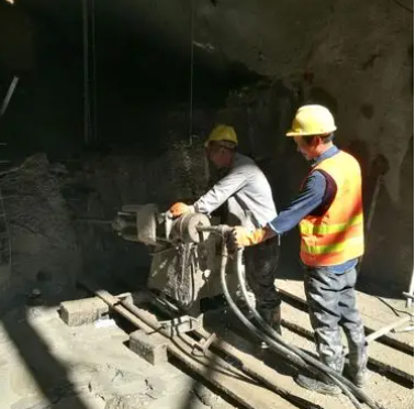 灵山水下抗分散灌浆料特点 水下不分散注浆料介绍