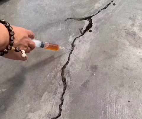 灵山混凝土裂缝修补技术详解​